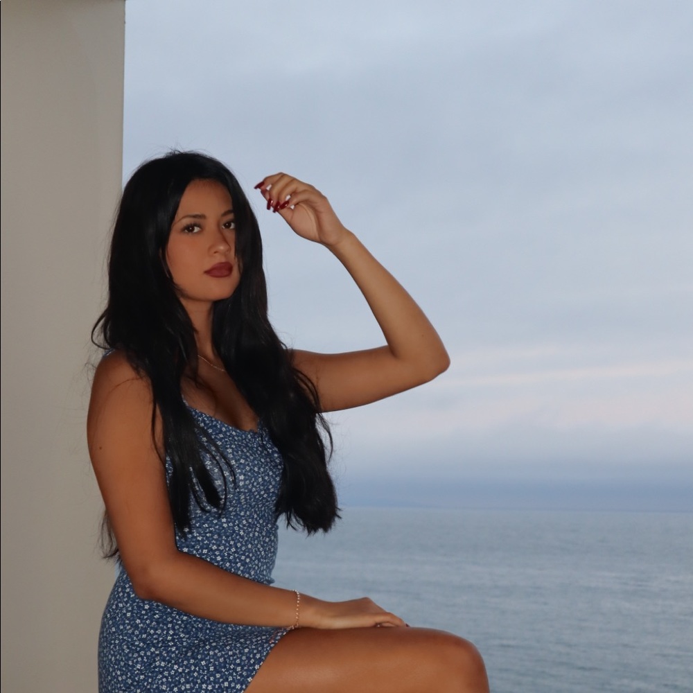 Meet your Posher, Cristina